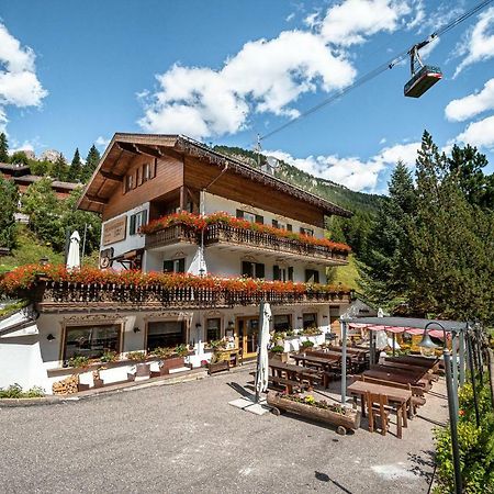 Villa Ruggero Wine Hotel Campitello di Fassa Esterno foto