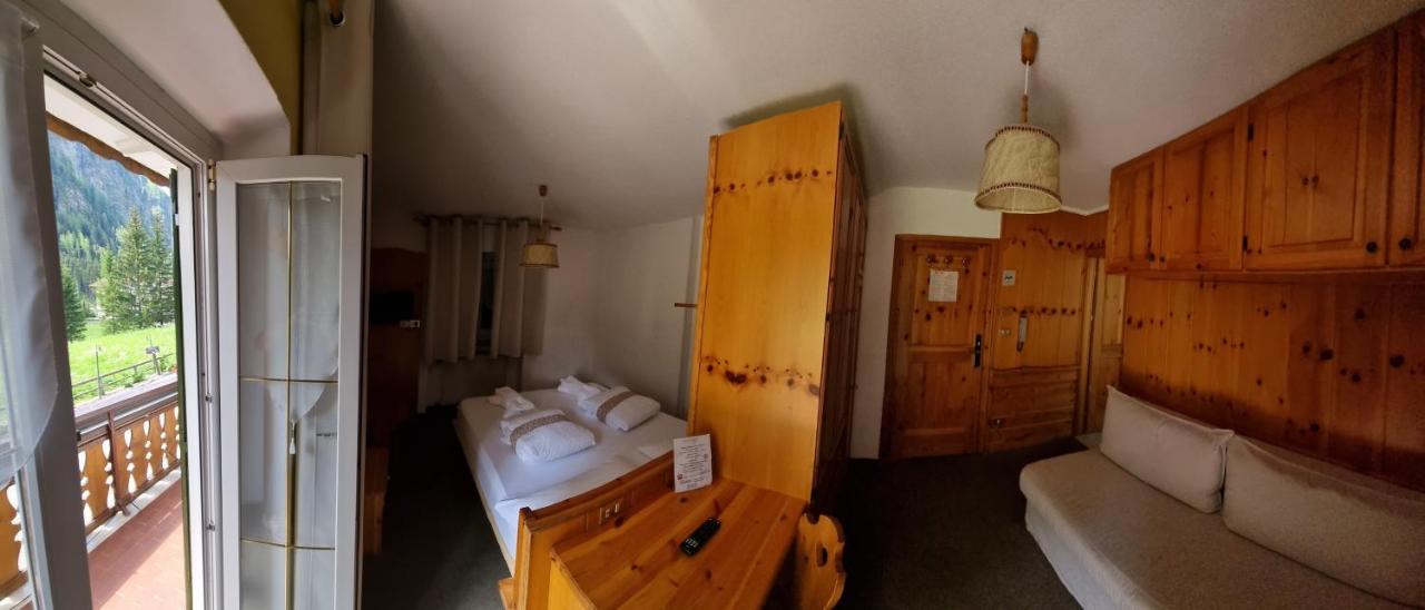 Villa Ruggero Wine Hotel Campitello di Fassa Esterno foto