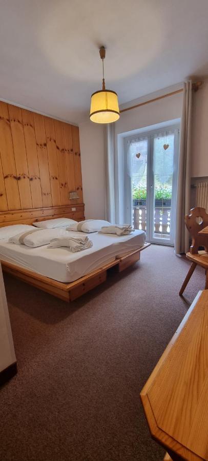 Villa Ruggero Wine Hotel Campitello di Fassa Esterno foto