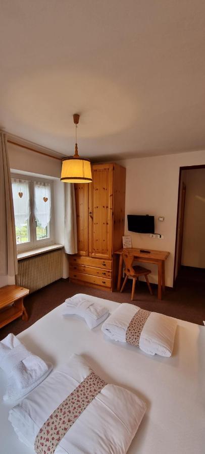 Villa Ruggero Wine Hotel Campitello di Fassa Esterno foto