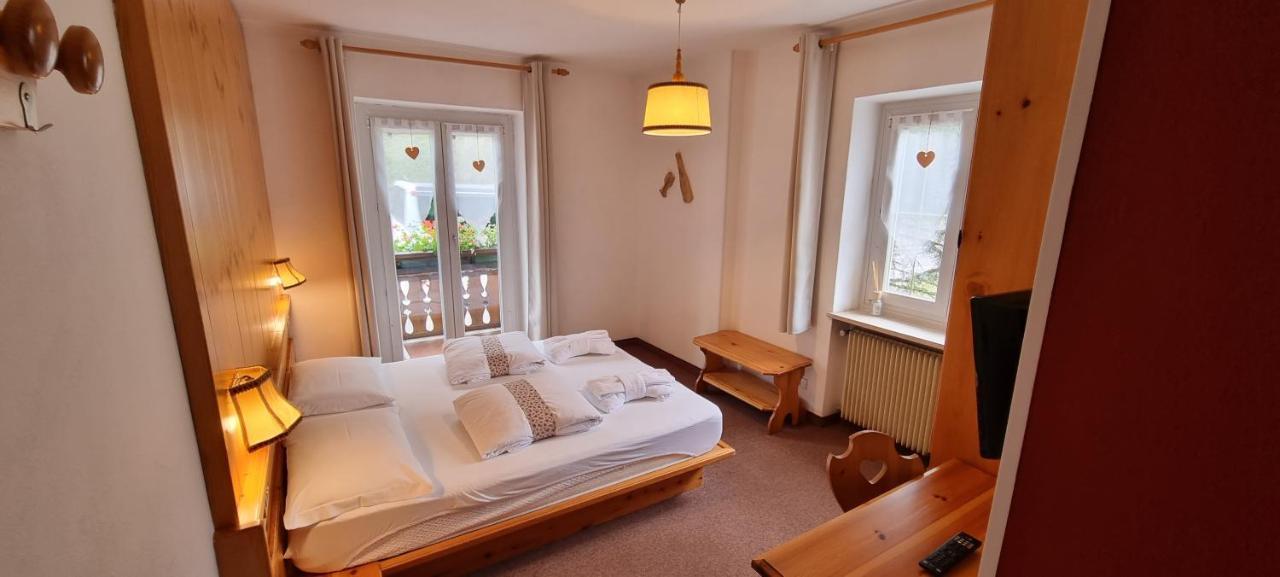 Villa Ruggero Wine Hotel Campitello di Fassa Esterno foto