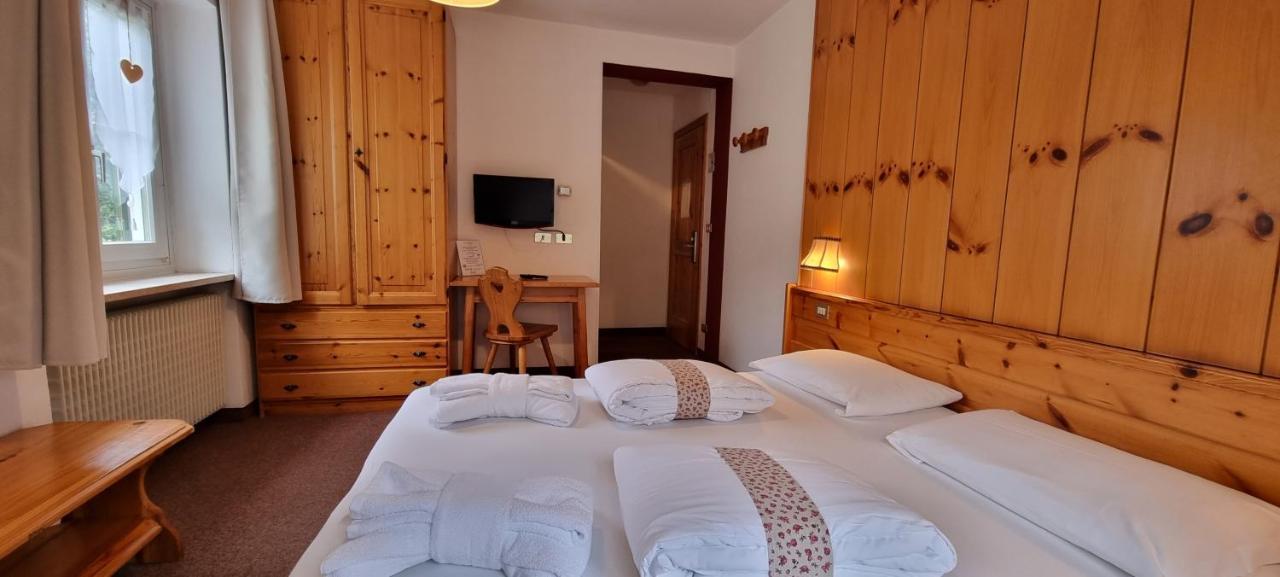 Villa Ruggero Wine Hotel Campitello di Fassa Esterno foto