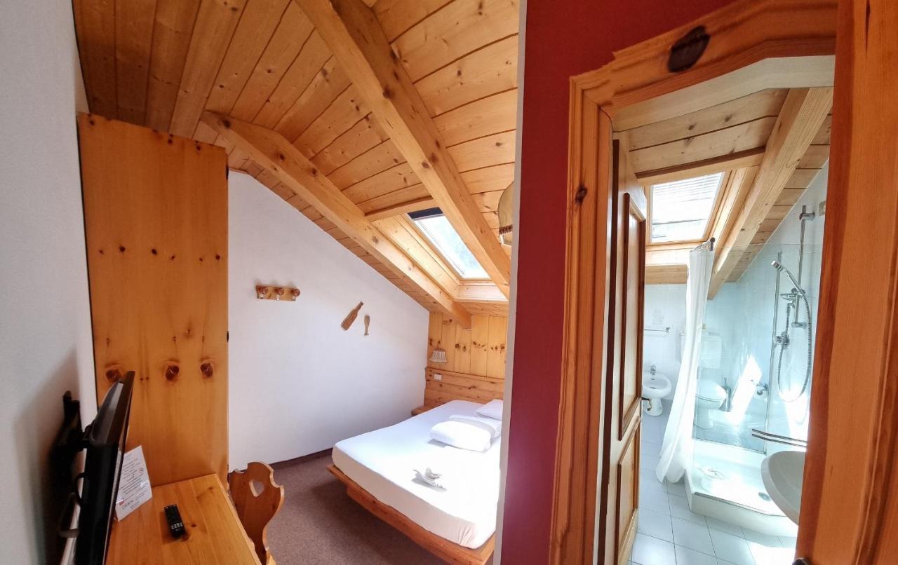 Villa Ruggero Wine Hotel Campitello di Fassa Esterno foto