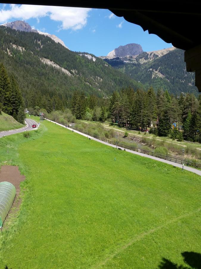 Villa Ruggero Wine Hotel Campitello di Fassa Esterno foto