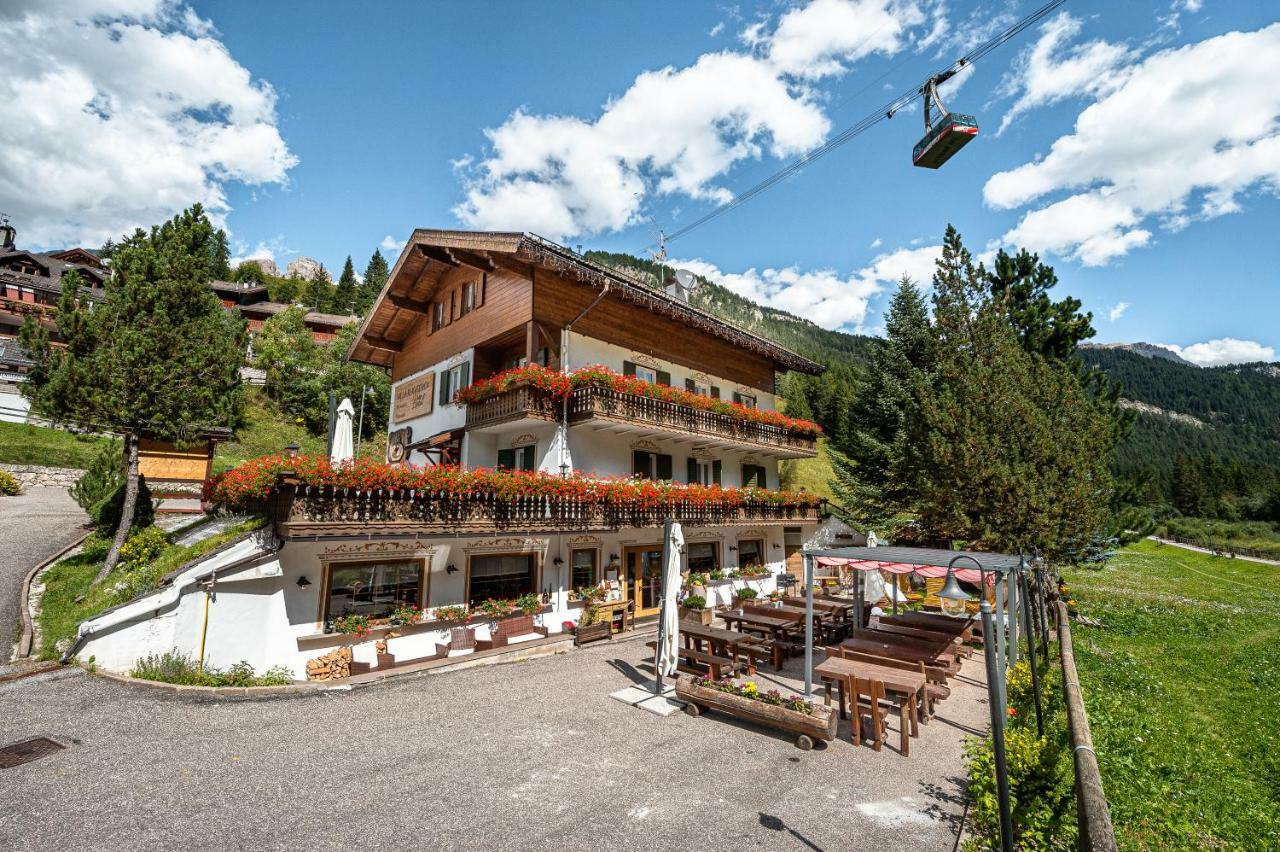 Villa Ruggero Wine Hotel Campitello di Fassa Esterno foto