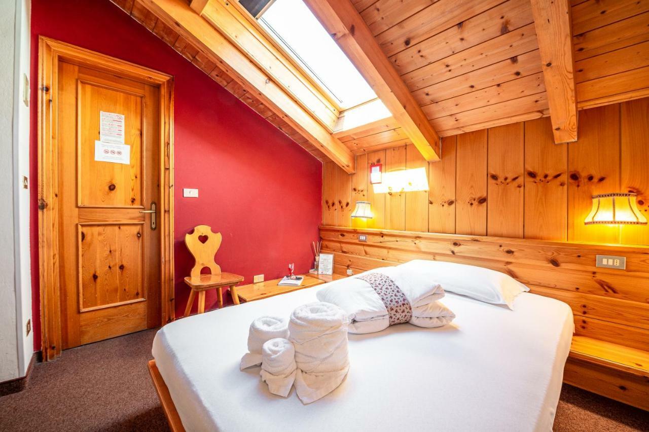 Villa Ruggero Wine Hotel Campitello di Fassa Esterno foto