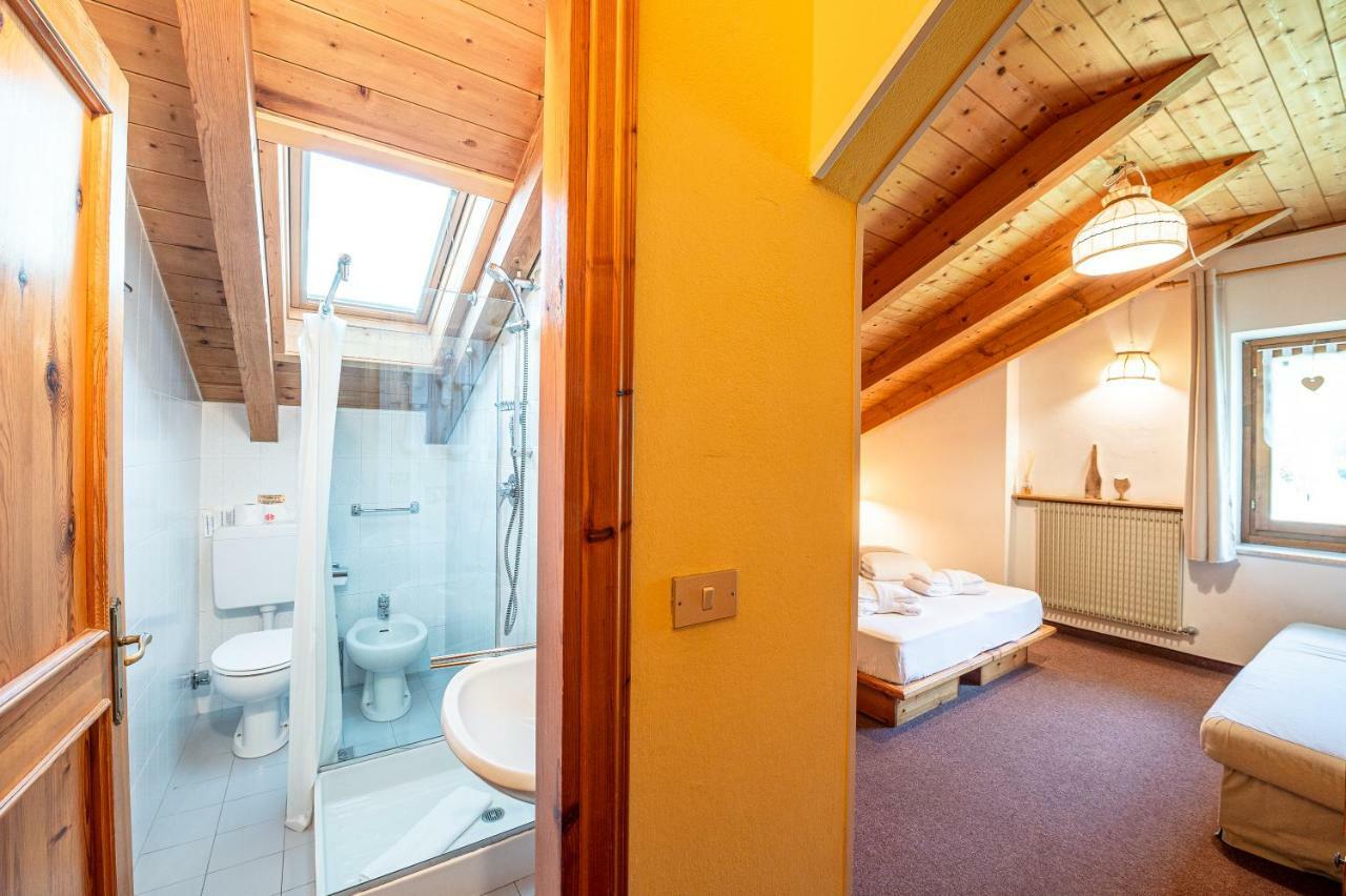Villa Ruggero Wine Hotel Campitello di Fassa Esterno foto
