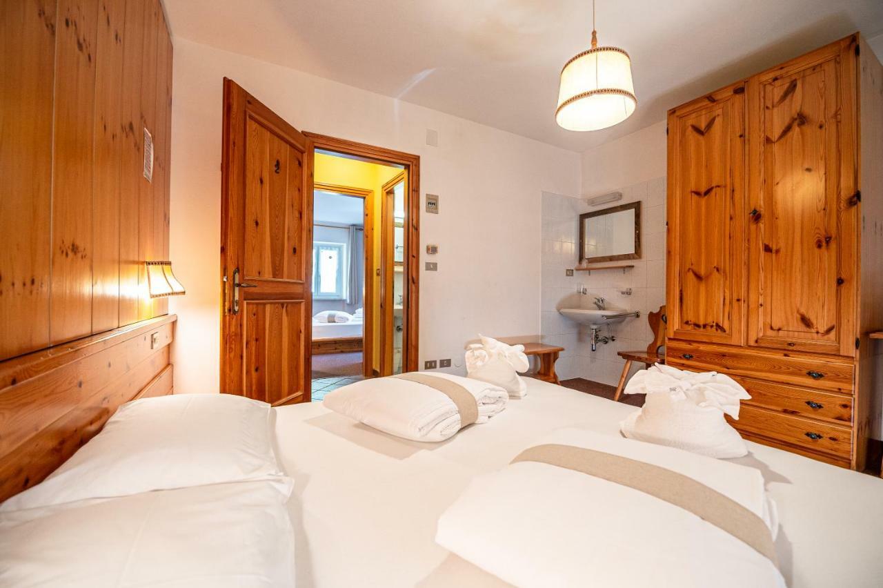 Villa Ruggero Wine Hotel Campitello di Fassa Esterno foto