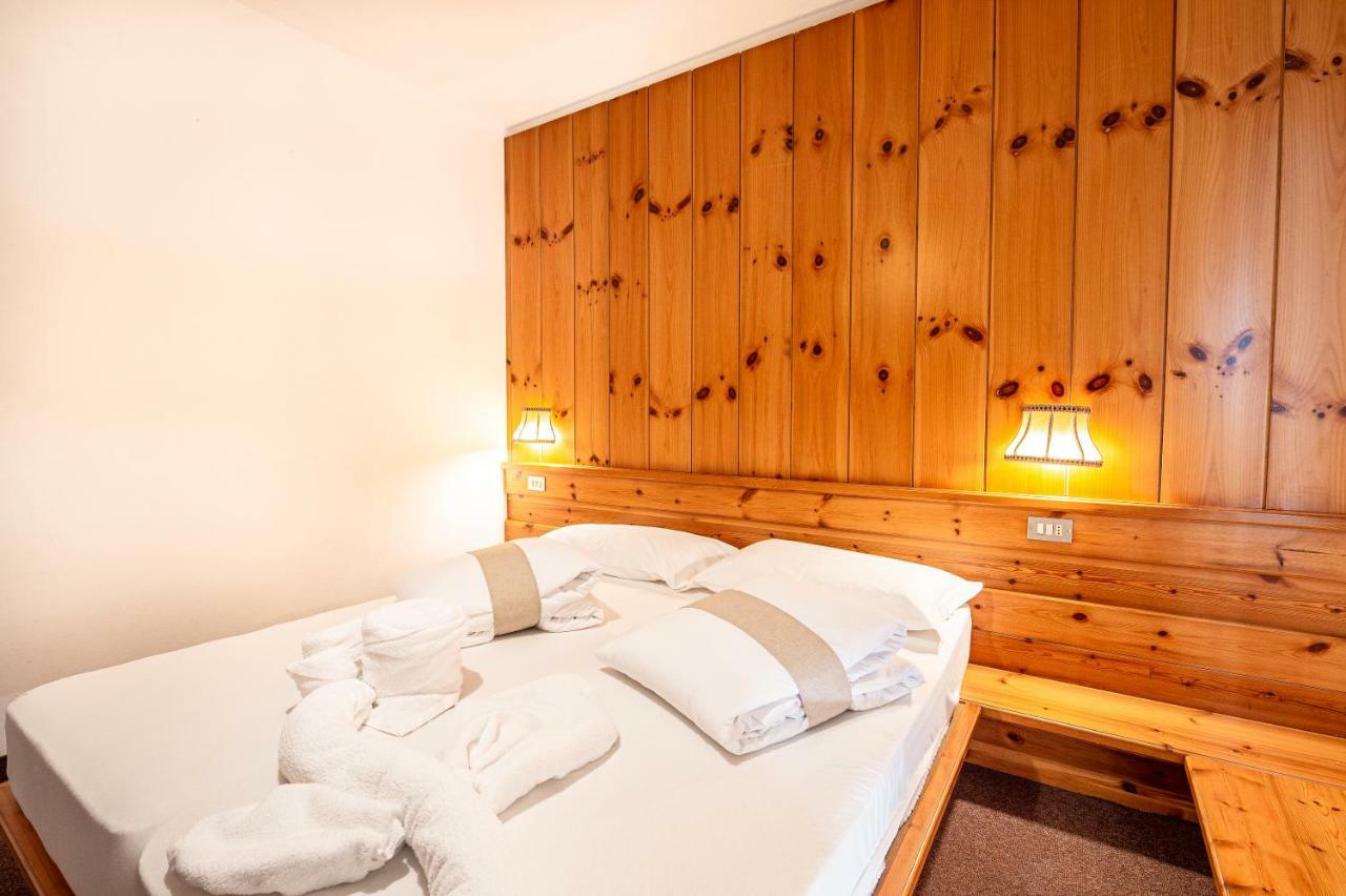 Villa Ruggero Wine Hotel Campitello di Fassa Esterno foto