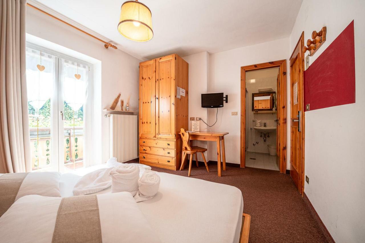 Villa Ruggero Wine Hotel Campitello di Fassa Esterno foto